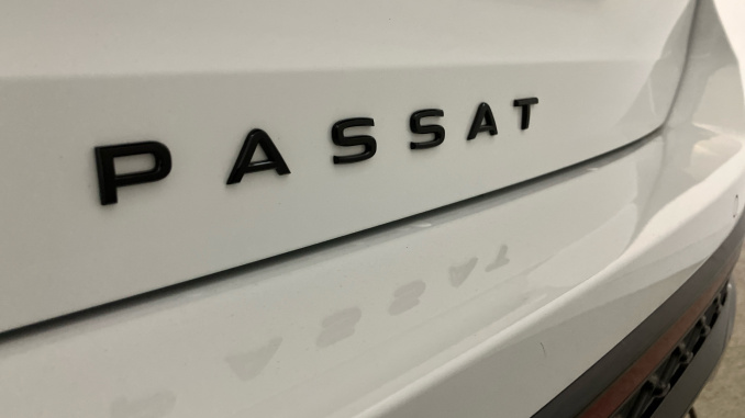 Volkswagen Passat 1.5 eTSI R-Line 5dr DSG Petrol Estate - Image 30